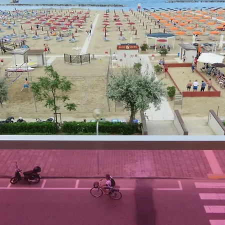 Cliff 3* Rimini